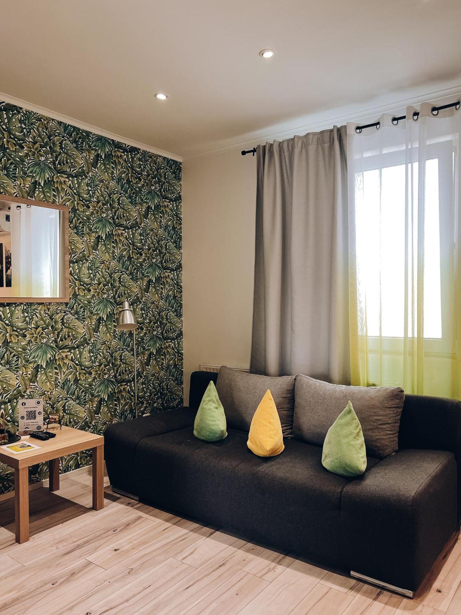 Neuwertiges Apartment Mit Kostenlose Privatparkplatz Auch Fuer Transporter Geeignet R1 Freiberg am Neckar Esterno foto